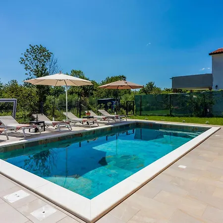 Villa Daris Nedescina