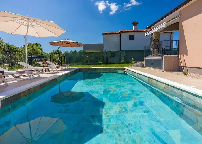 Daris Villa Nedeščina